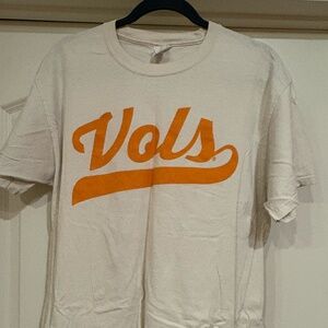 large cream vols vitello #22 t-shirt